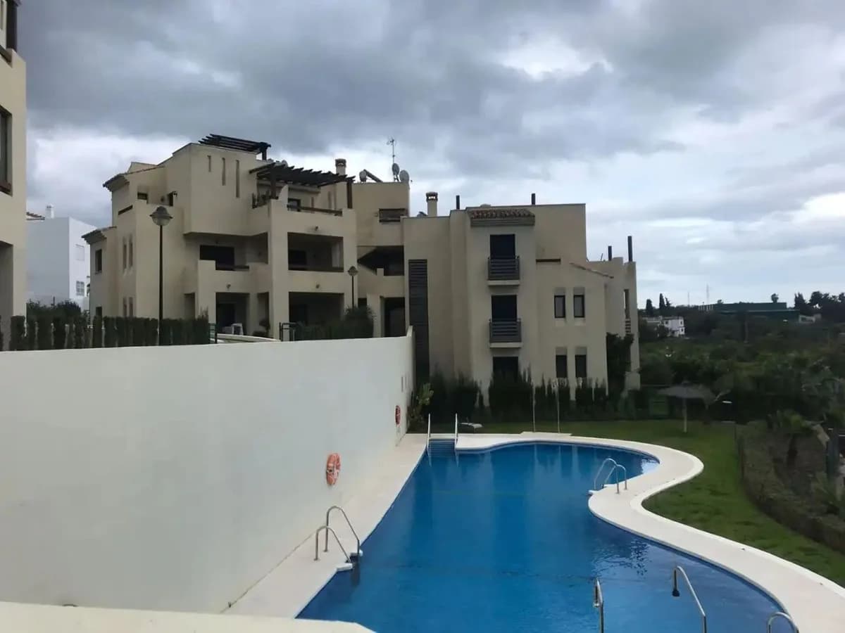 3 Bedroom Middle Floor Apartment for Sale in Estepona, Málaga