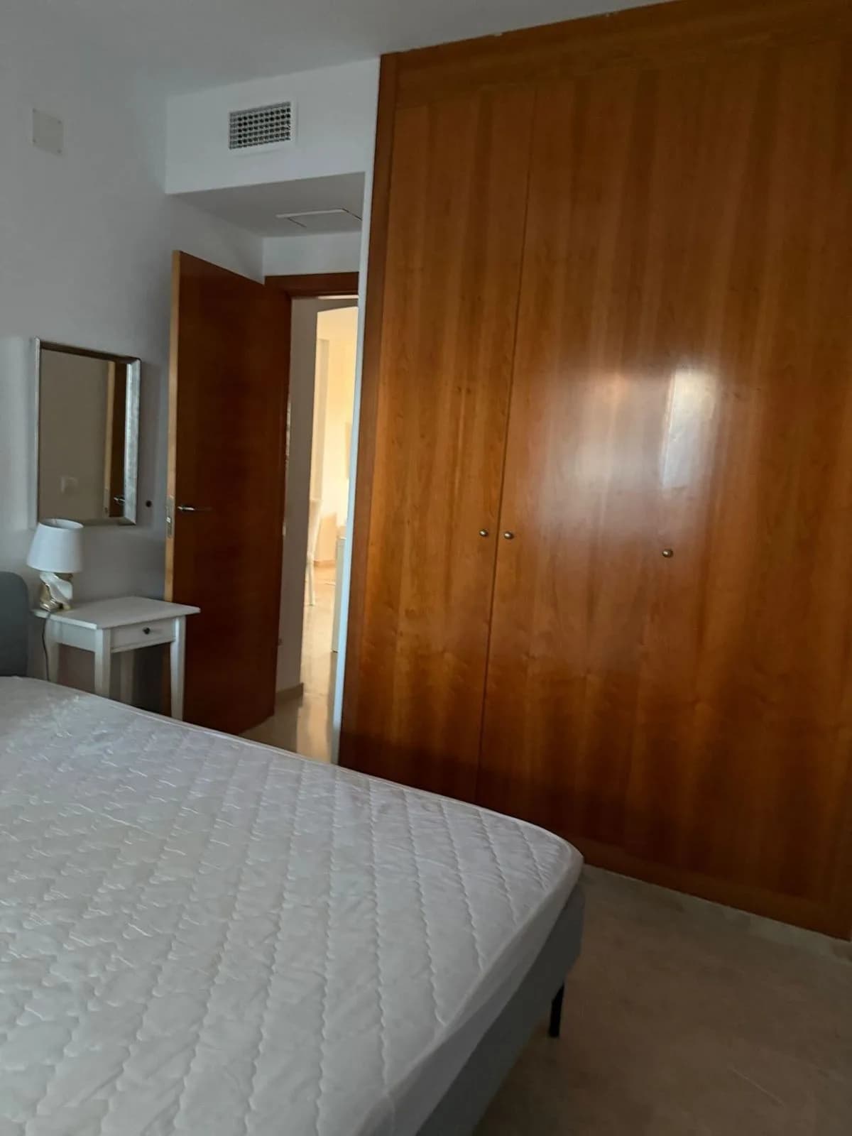 2 Bedroom Middle Floor Apartment for Sale in La Duquesa, Málaga - Image 4