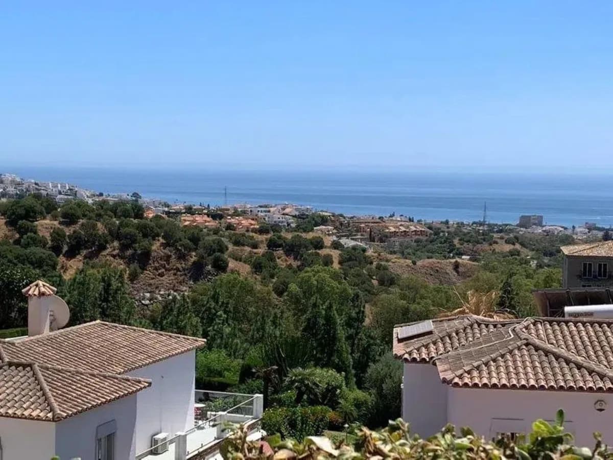 2 Bedroom Ground Floor Apartment for Sale in Calahonda, Málaga - Image 5