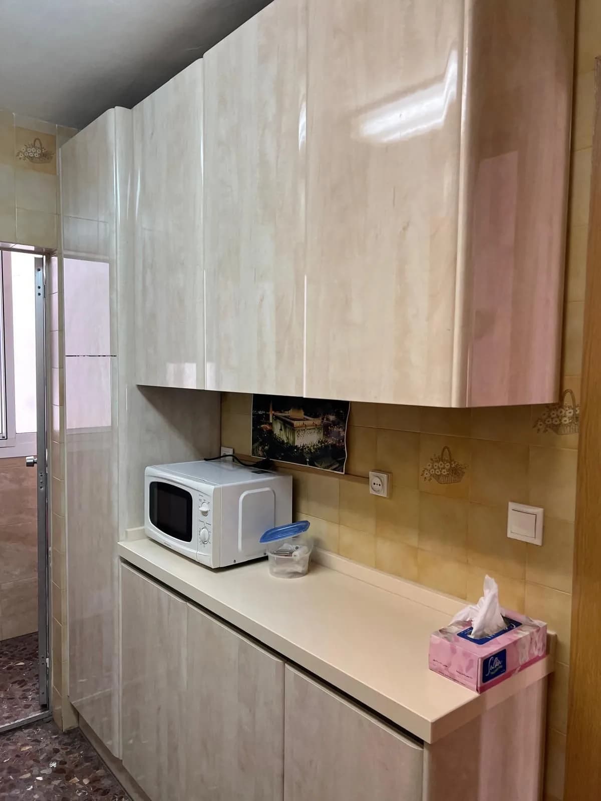 3 Bedroom Middle Floor Apartment for Sale in Los Boliches, Málaga - Image 5