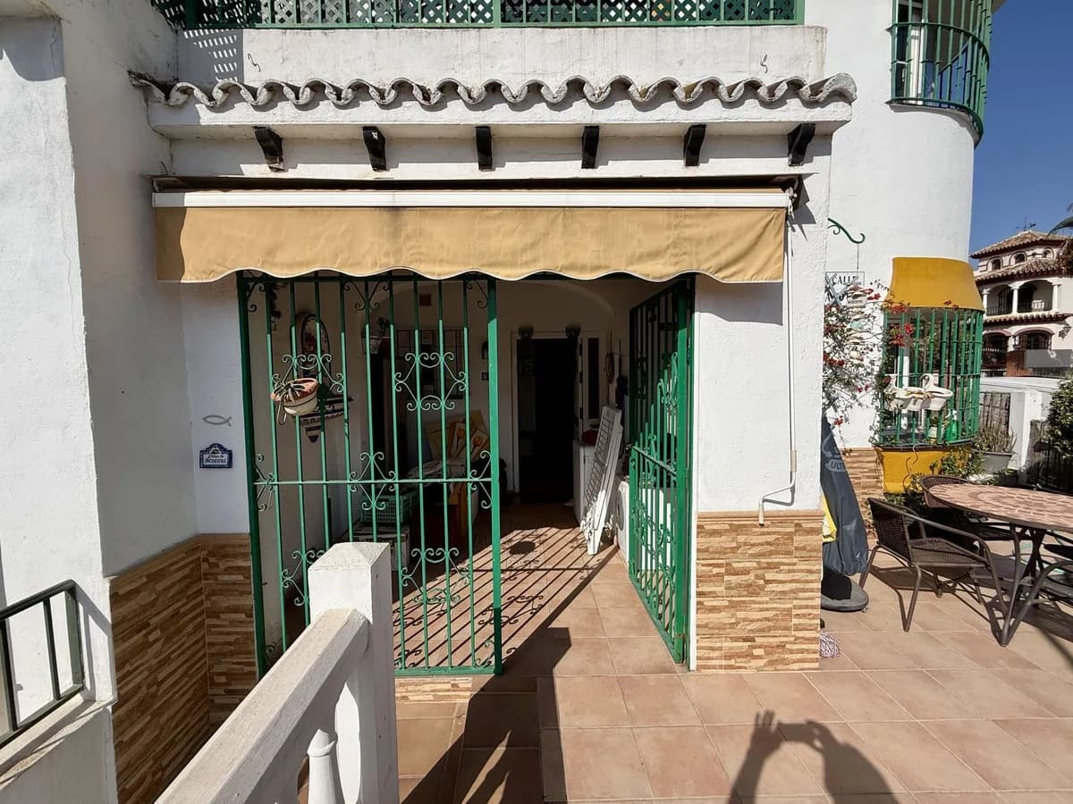 3 Bedroom Semi-Detached House for Sale in Mijas Costa, Málaga - Image 3
