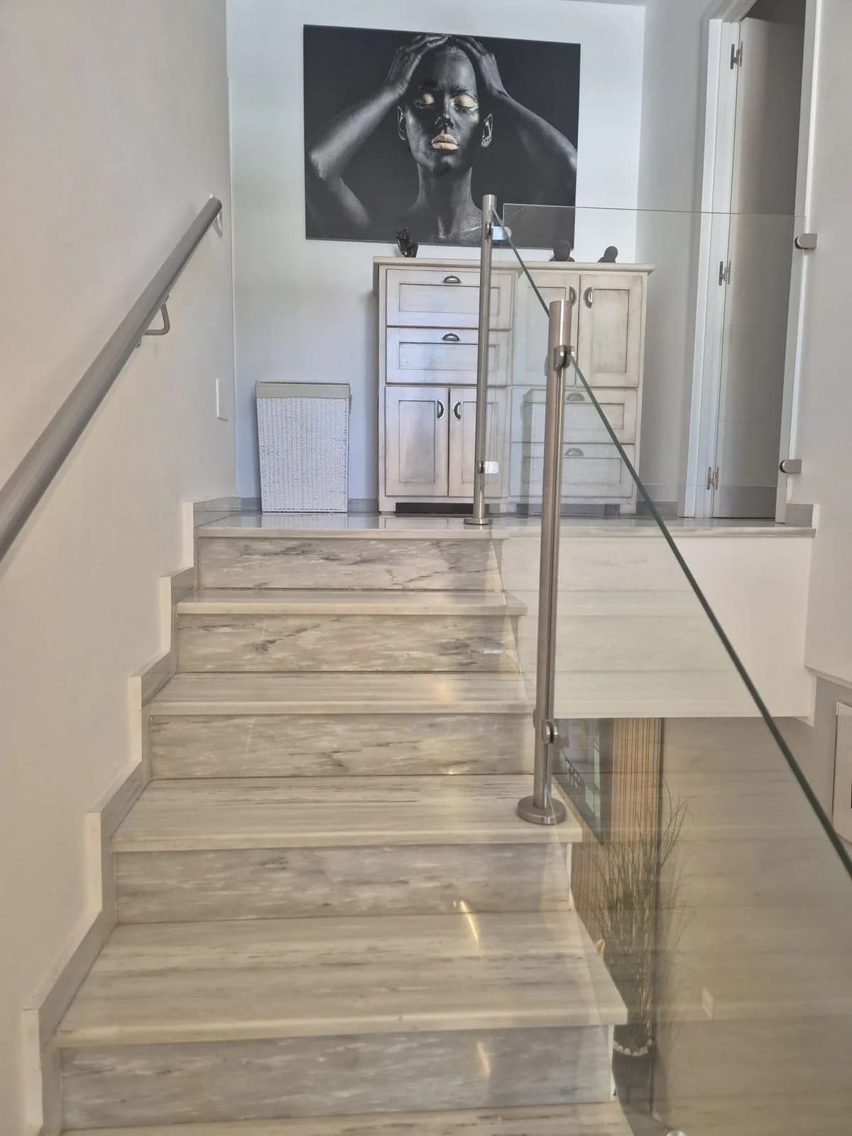 3 Bedroom Duplex for Sale in Los Pacos, Málaga - Image 5