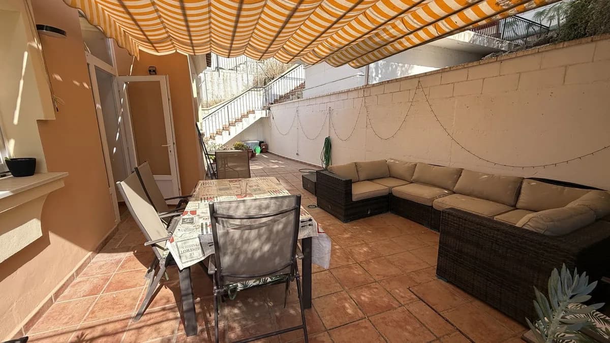 4 Bedroom Detached Villa for Sale in Coín, Málaga - Image 3