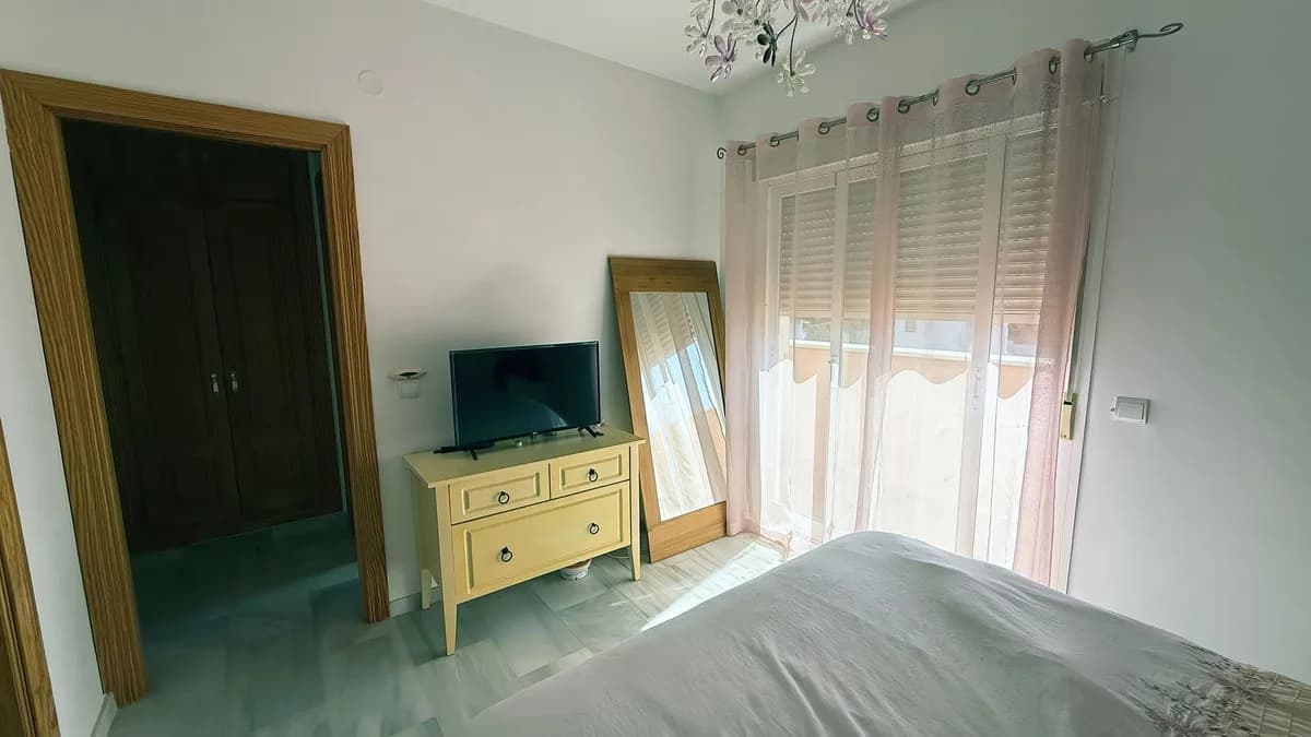 4 Bedroom Detached Villa for Sale in Coín, Málaga - Image 9