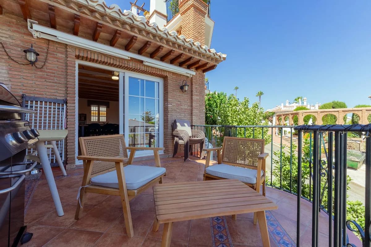 3 Bedroom Townhouse for Sale in Mijas Golf, Málaga - Image 3