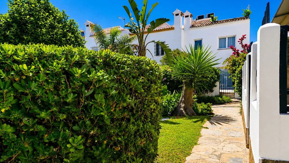 3 Bedroom Townhouse for Sale in Casares Playa, Málaga - Image 5