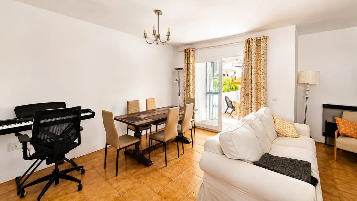 3 Bedroom Townhouse for Sale in Casares Playa, Málaga - Image 8