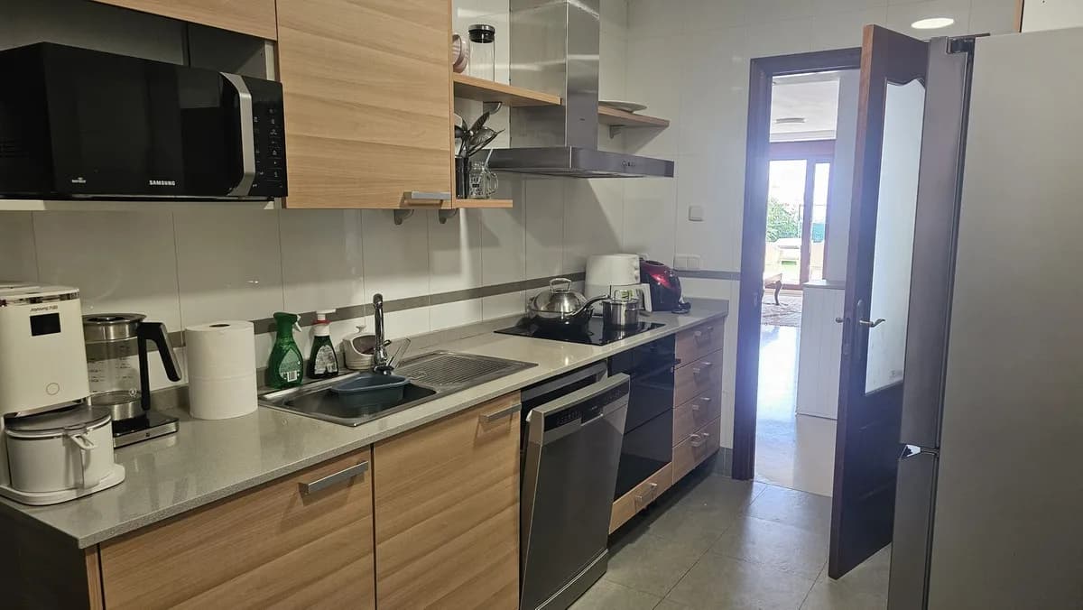 2 Bedroom Ground Floor Apartment for Sale in Casares, Málaga - Image 6