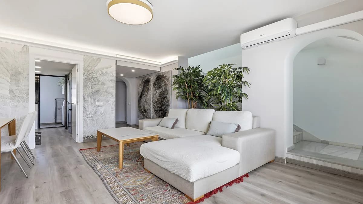 2 Bedroom Duplex for Sale in Sotogrande Costa, Cádiz - Image 4