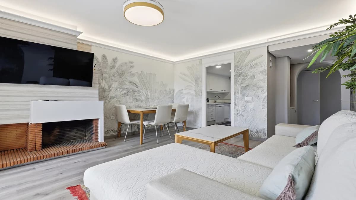 2 Bedroom Duplex for Sale in Sotogrande Costa, Cádiz - Image 7