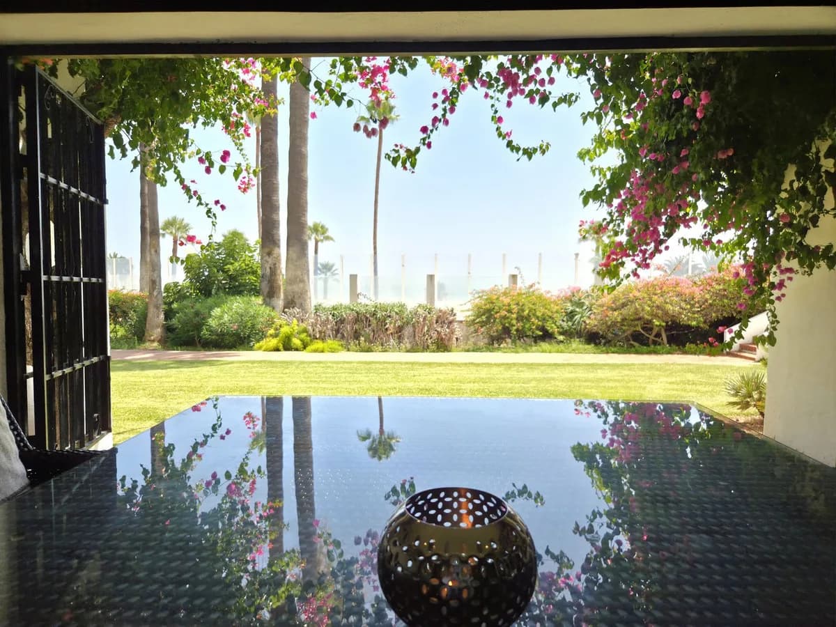 2 Bedroom Ground Floor Apartment for Sale in Puerto Banús, Málaga - Image 2