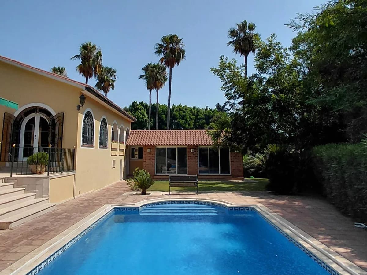 5 Bedroom Detached Villa for Sale in Sotogrande Costa, Cádiz - Image 3