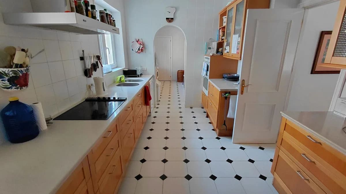 5 Bedroom Detached Villa for Sale in Sotogrande Costa, Cádiz - Image 8