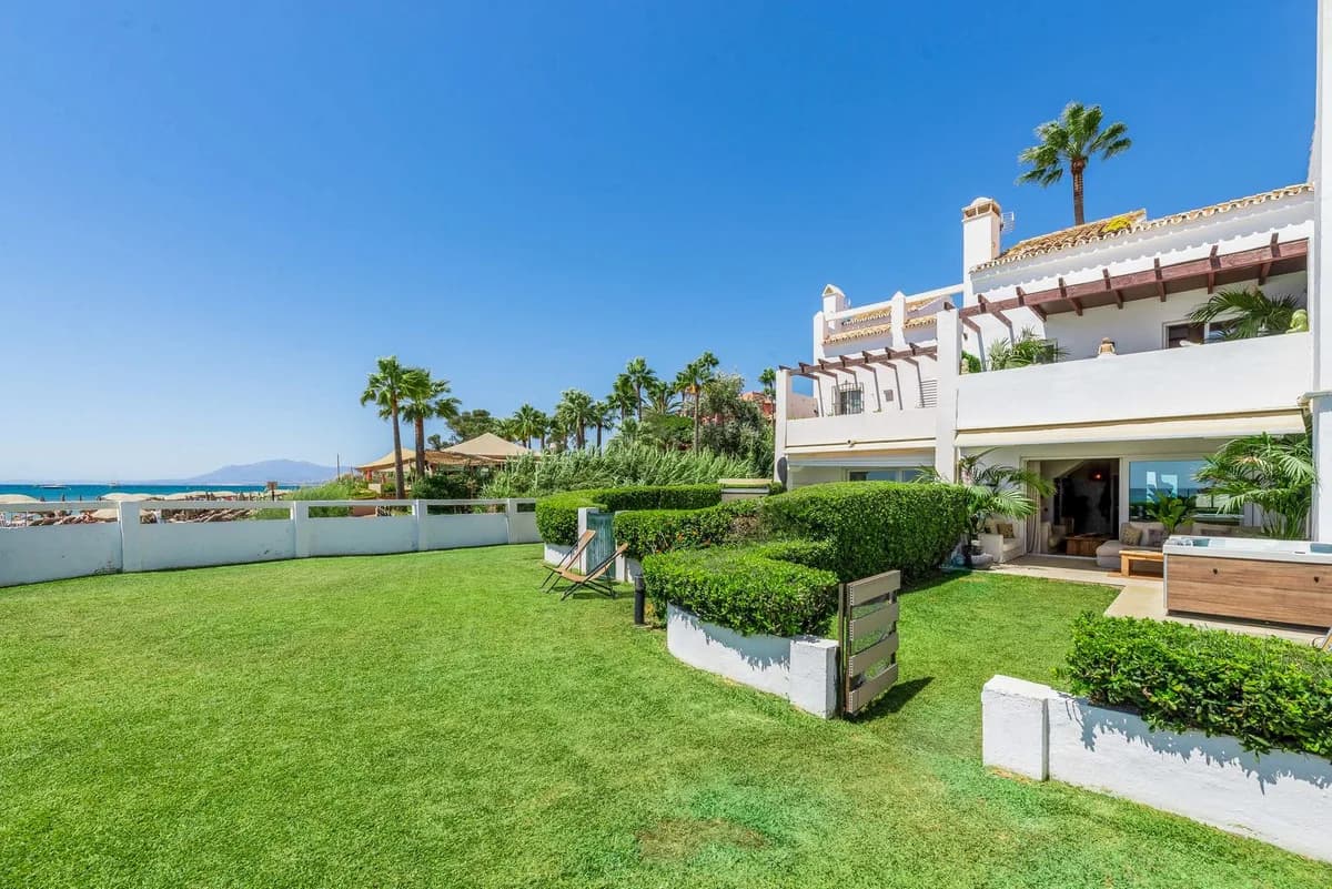 4 Bedroom Townhouse for Sale in Las Chapas, Málaga