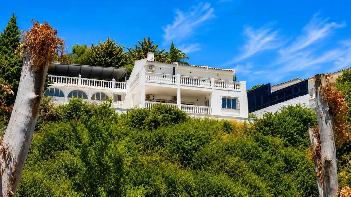 3 Bedroom Detached Villa for Sale in Torrenueva, Málaga - Image 4