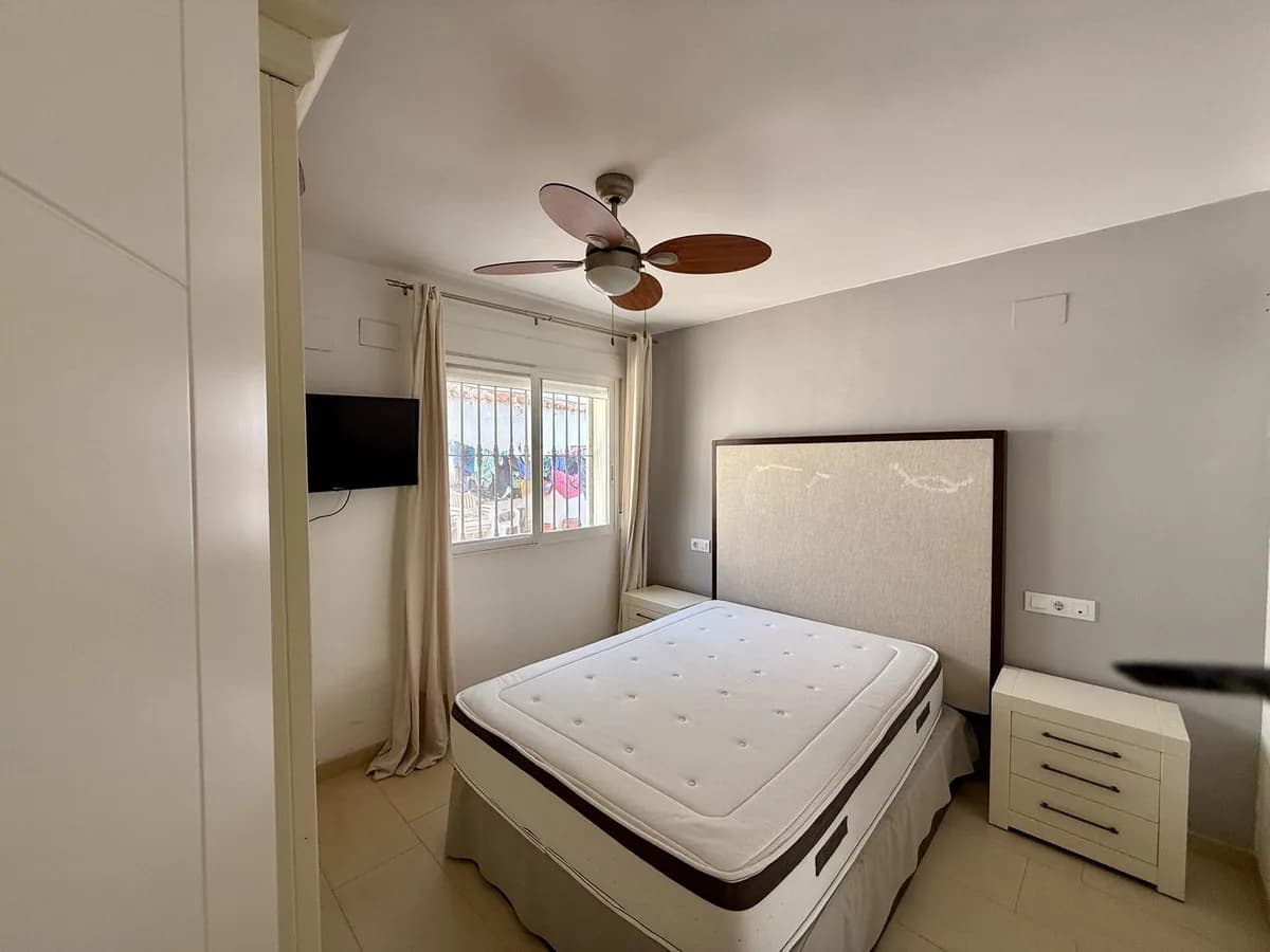 2 Bedroom Ground Floor Apartment for Sale in Calahonda, Málaga - Image 6