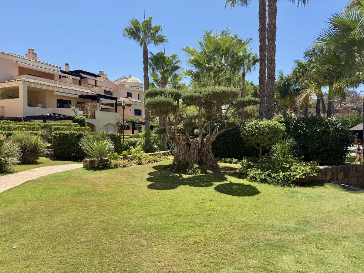 2 Bedroom Top Floor Apartment for Sale in Puerto Banús, Málaga - Image 3