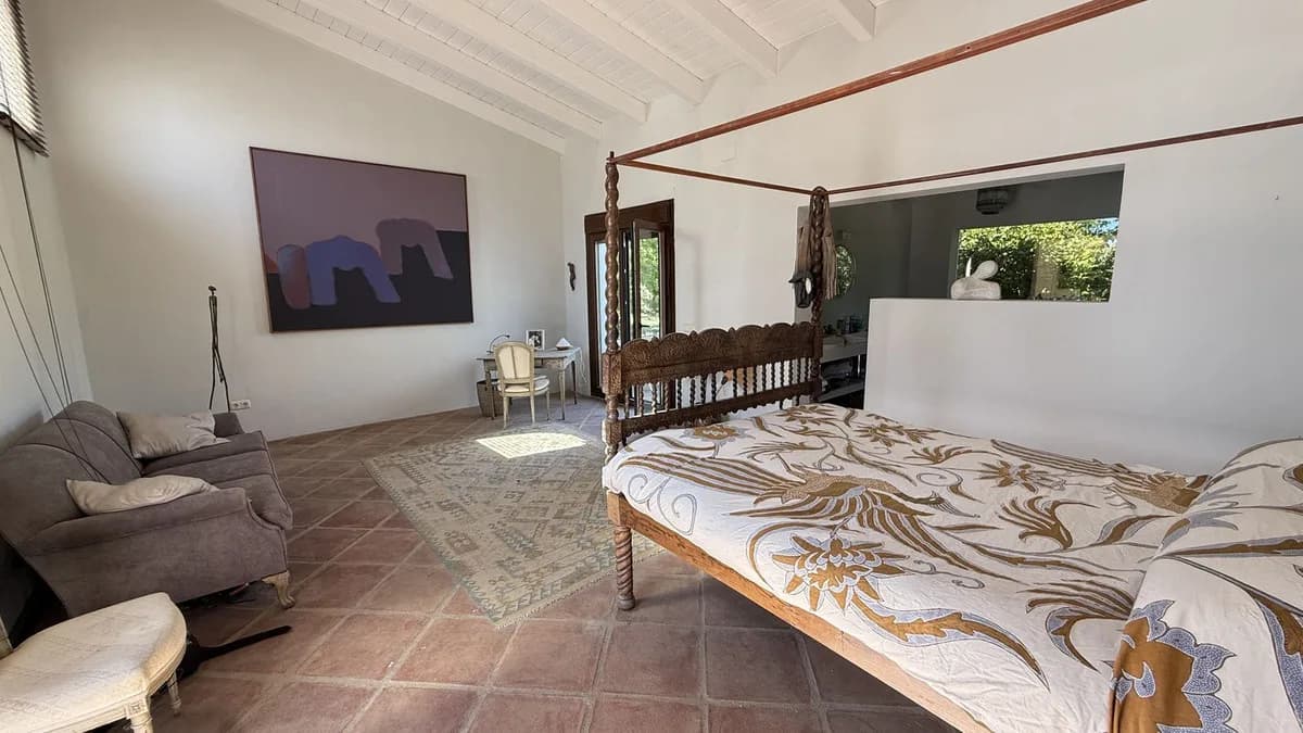 7 Bedroom Finca - Cortijo for Sale in Alhaurín el Grande, Málaga - Image 9