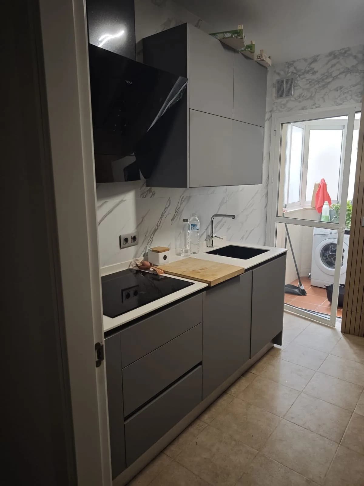 4 Bedroom Middle Floor Apartment for Sale in Alhaurín el Grande, Málaga - Image 4
