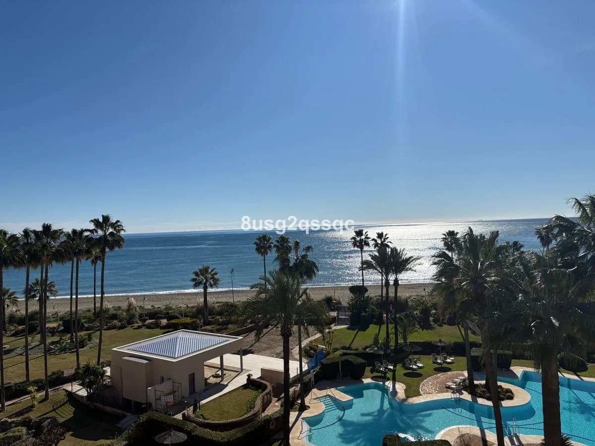 3 Bedroom Penthouse for Sale in Costalita, Málaga - Image 3