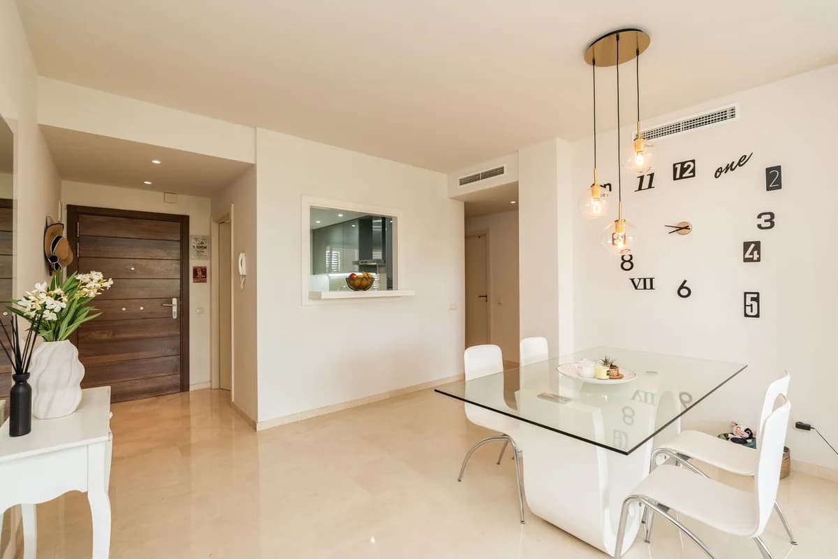 2 Bedroom Ground Floor Apartment for Sale in Casares, Málaga - Image 6