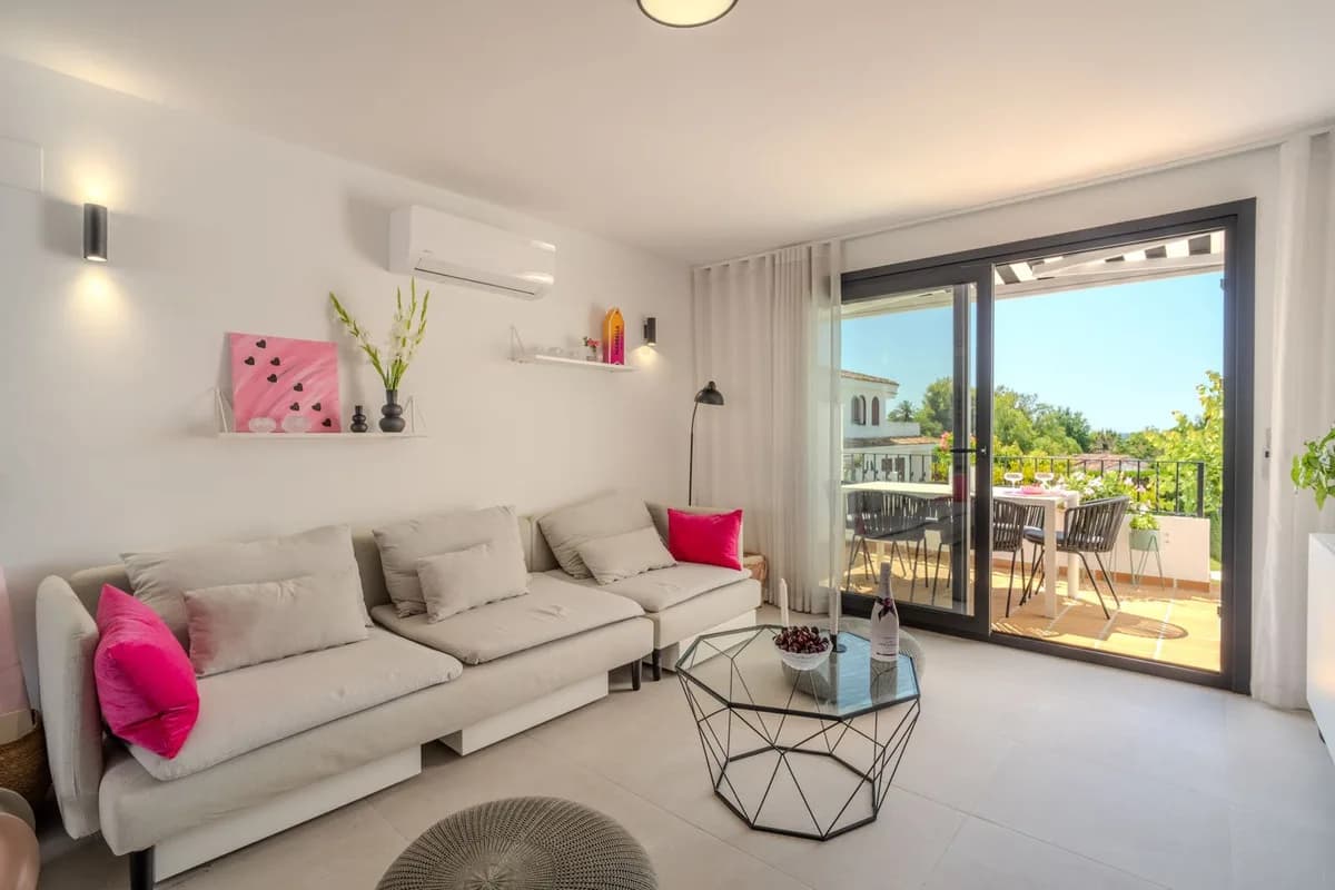 4 Bedroom Townhouse for Sale in Costalita, Málaga - Image 8
