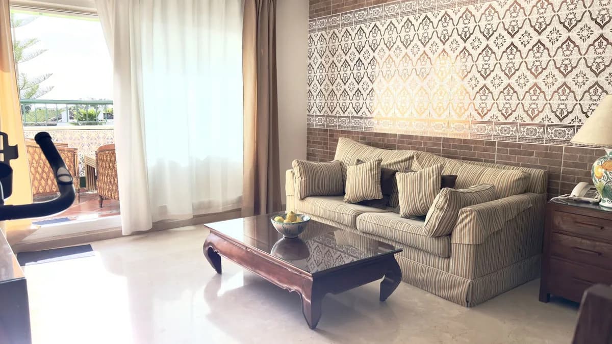 2 Bedroom Top Floor Apartment for Sale in Guadalmina Baja, Málaga - Image 3