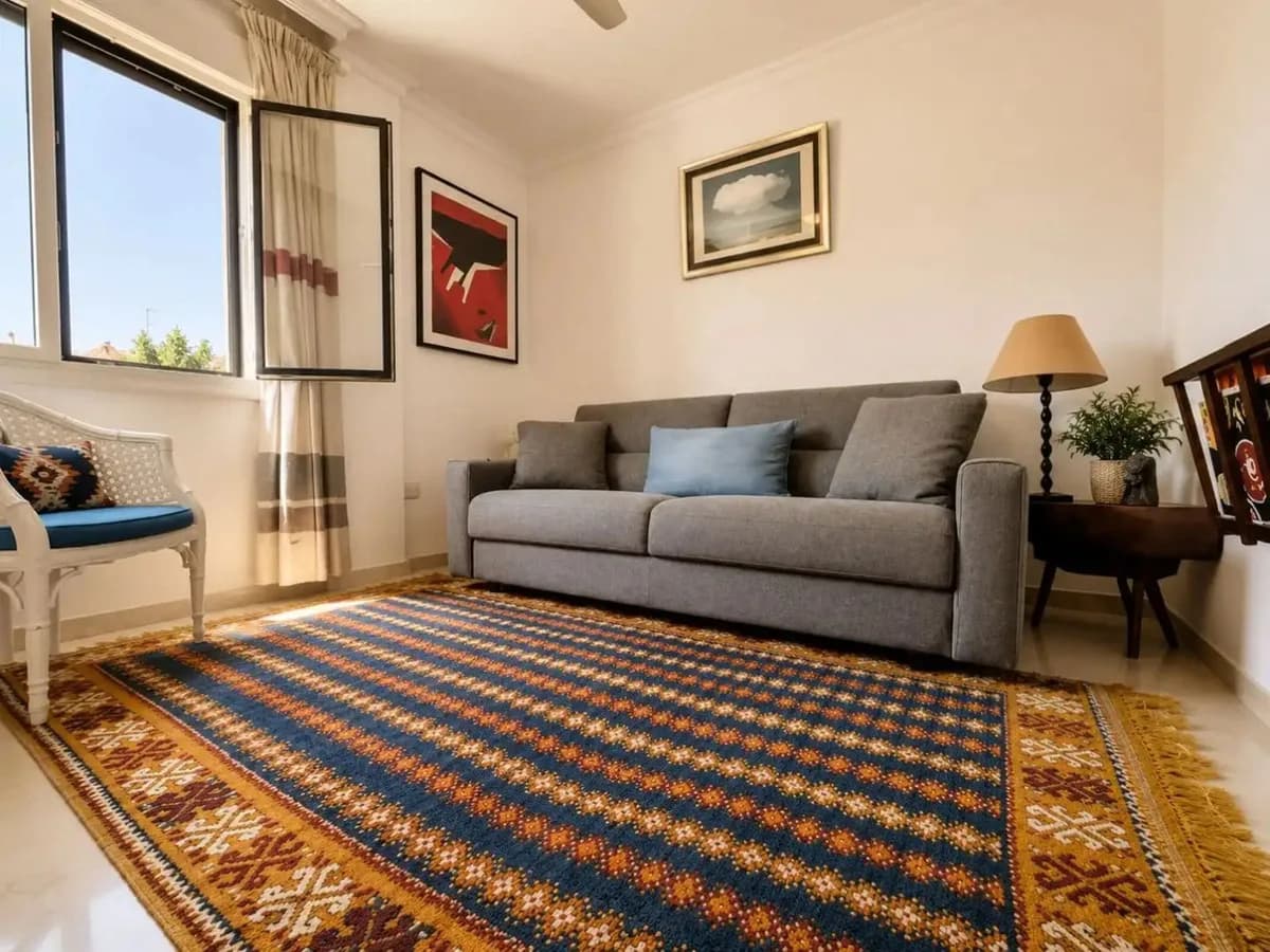3 Bedroom Middle Floor Apartment for Sale in Marbella, Málaga - Image 6