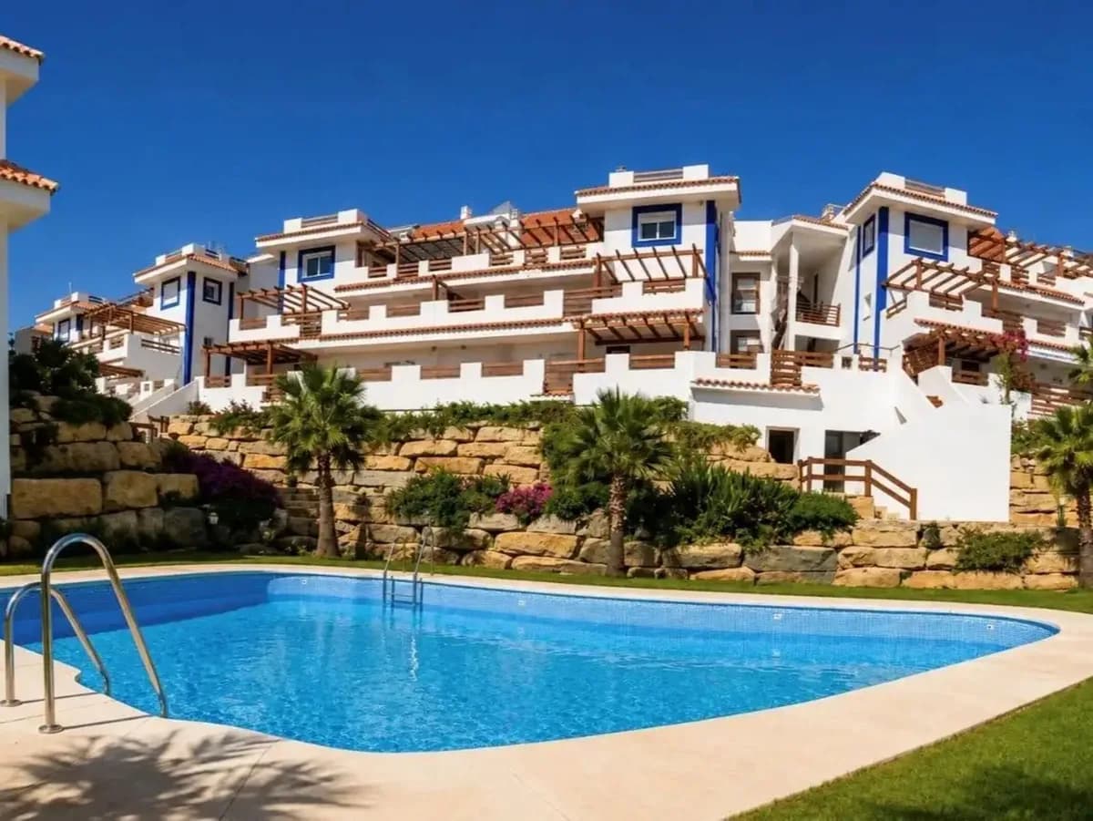 3 Bedroom Penthouse Duplex for Sale in La Duquesa, Málaga