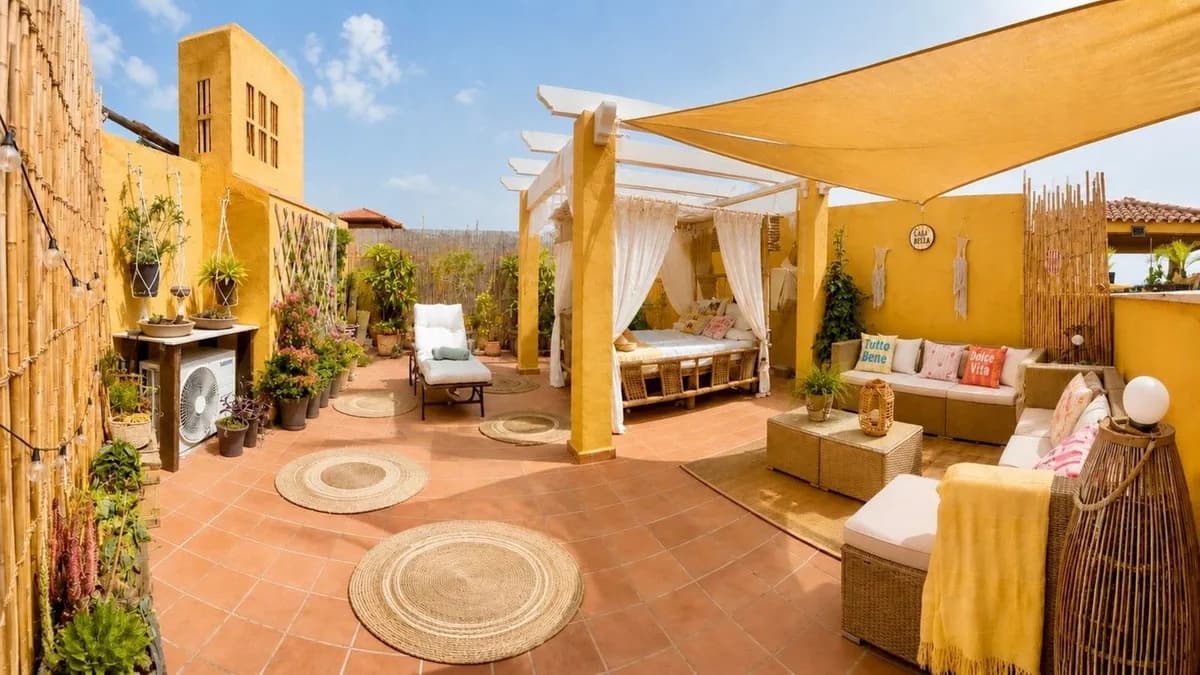 2 Bedroom Penthouse Duplex for Sale in Reserva de Marbella, Málaga - Image 3