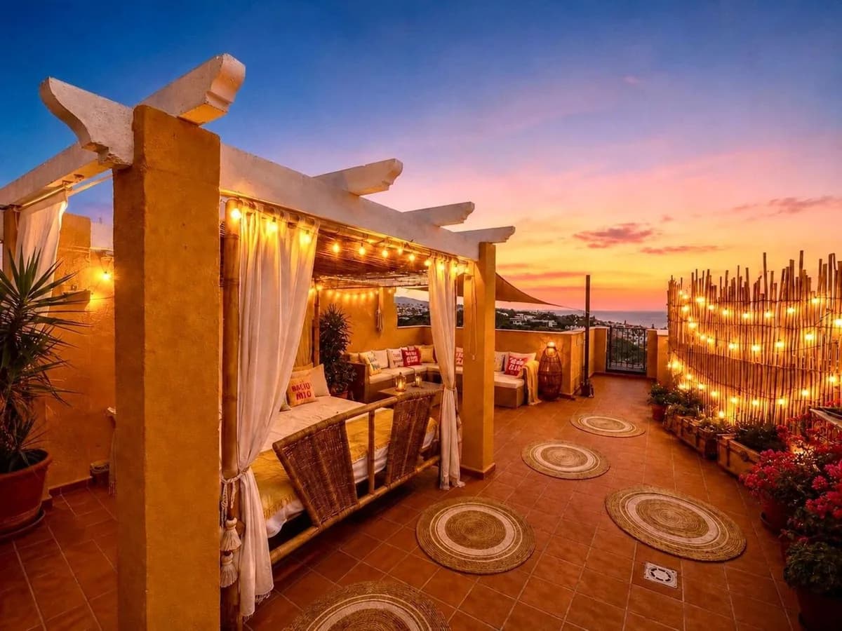 2 Bedroom Penthouse Duplex for Sale in Reserva de Marbella, Málaga - Image 5