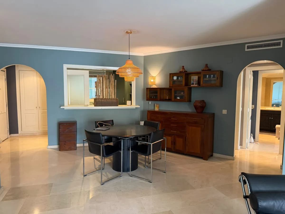 3 Bedroom Duplex for Sale in Sotogrande Marina, Cádiz - Image 7