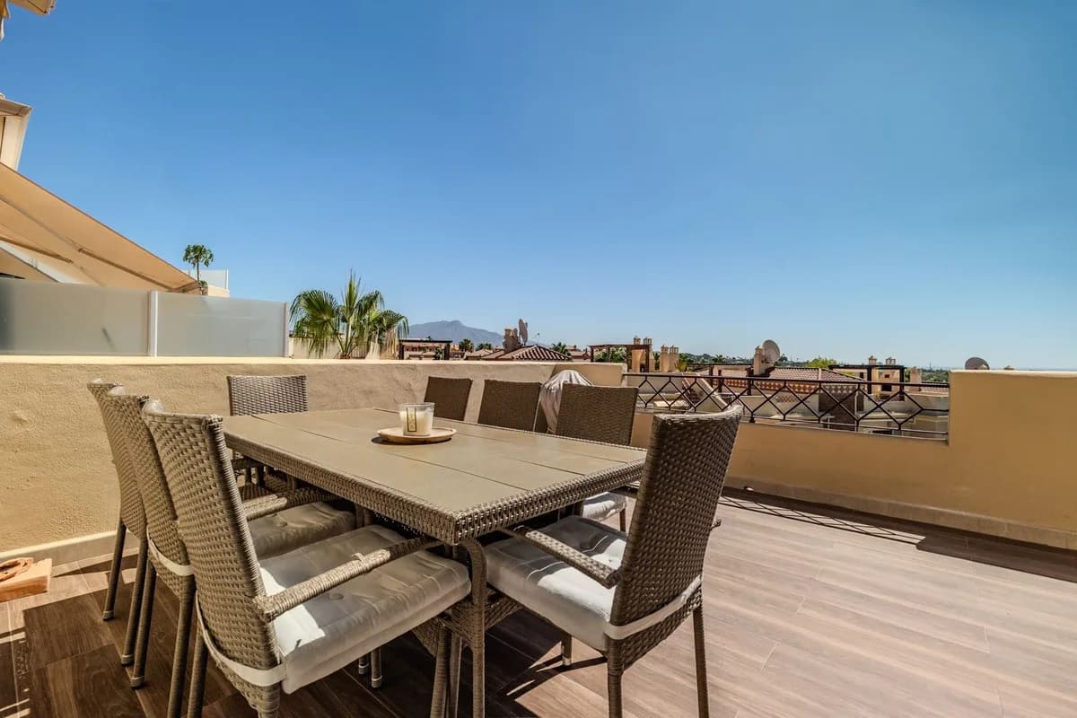 2 Bedroom Penthouse for Sale in Bel Air, Málaga - Image 8