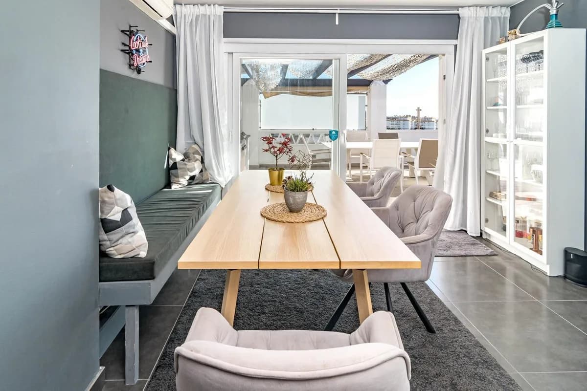 2 Bedroom Penthouse for Sale in Nueva Andalucía, Málaga - Image 9