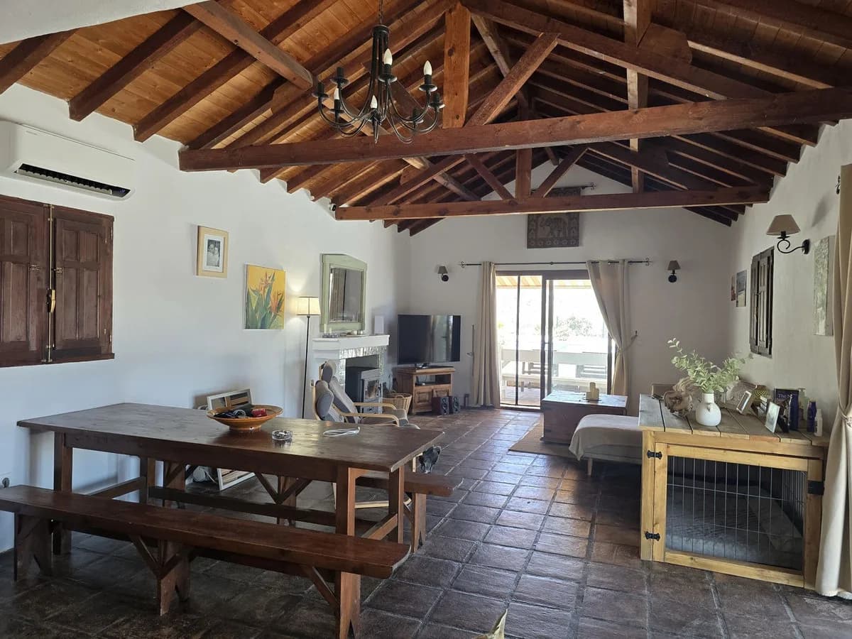 3 Bedroom Detached Villa for Sale in Monda, Málaga - Image 7