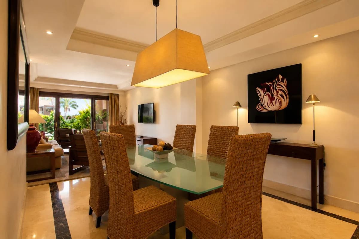 2 Bedroom Ground Floor Apartment for Sale in Estepona, Málaga - Image 3