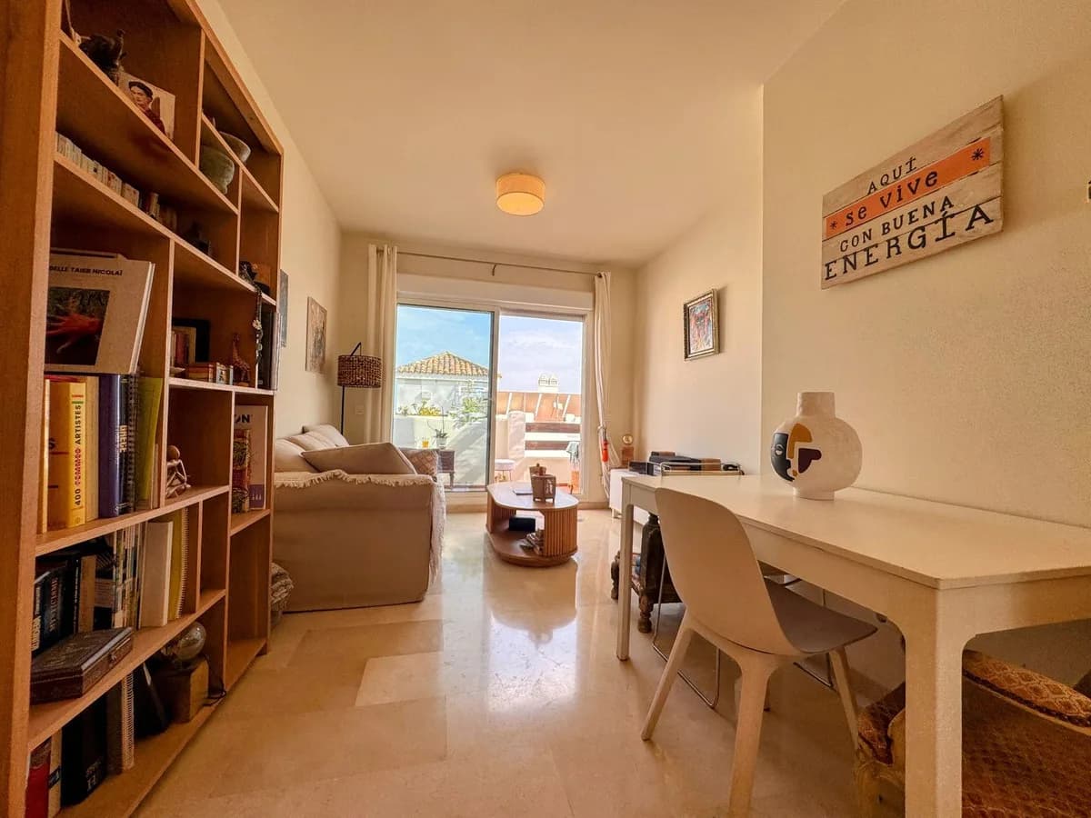 2 Bedroom Penthouse for Sale in Estepona, Málaga - Image 3