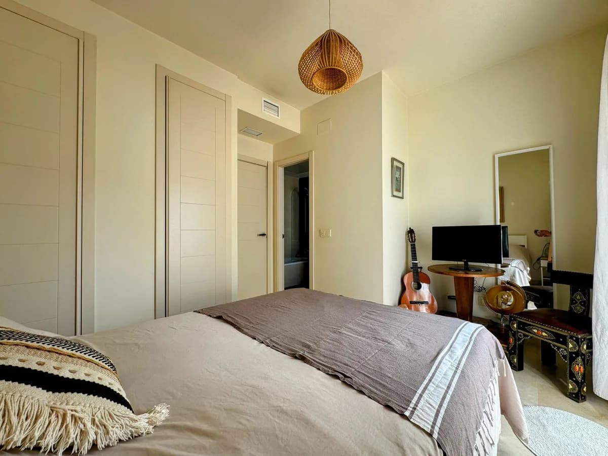 2 Bedroom Penthouse for Sale in Estepona, Málaga - Image 9