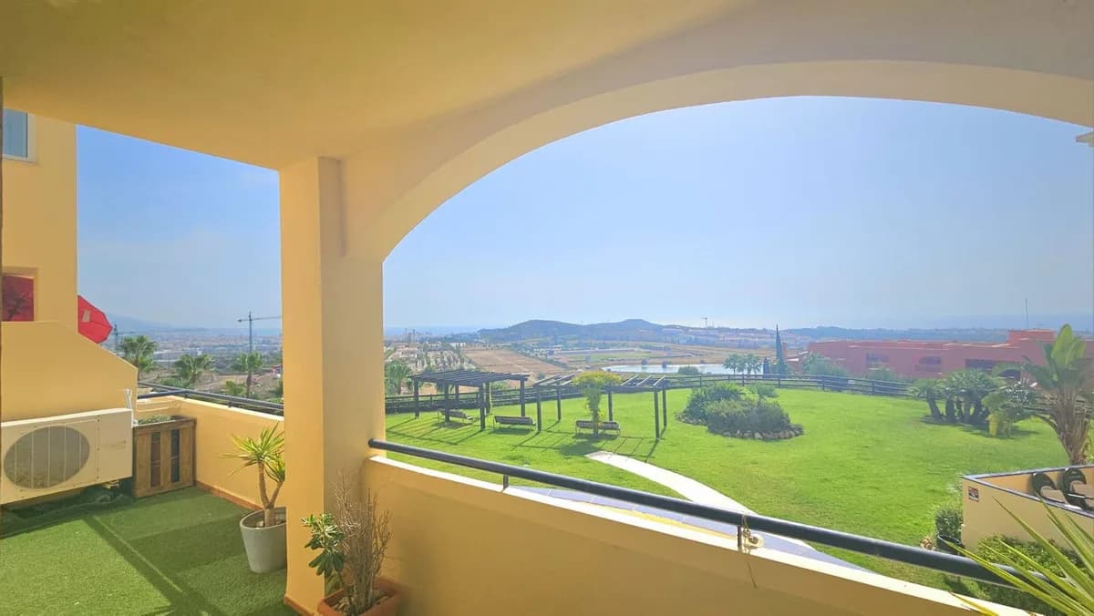 2 Bedroom Middle Floor Apartment for Sale in Mijas, Málaga