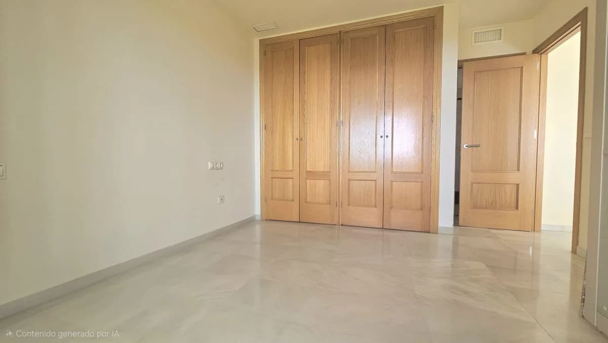 2 Bedroom Middle Floor Apartment for Sale in Mijas, Málaga - Image 2