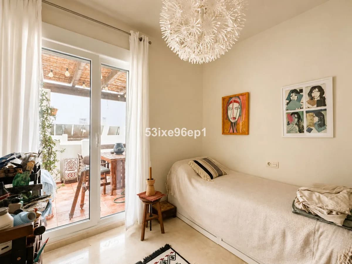 2 Bedroom Penthouse Duplex for Sale in Estepona, Málaga - Image 5