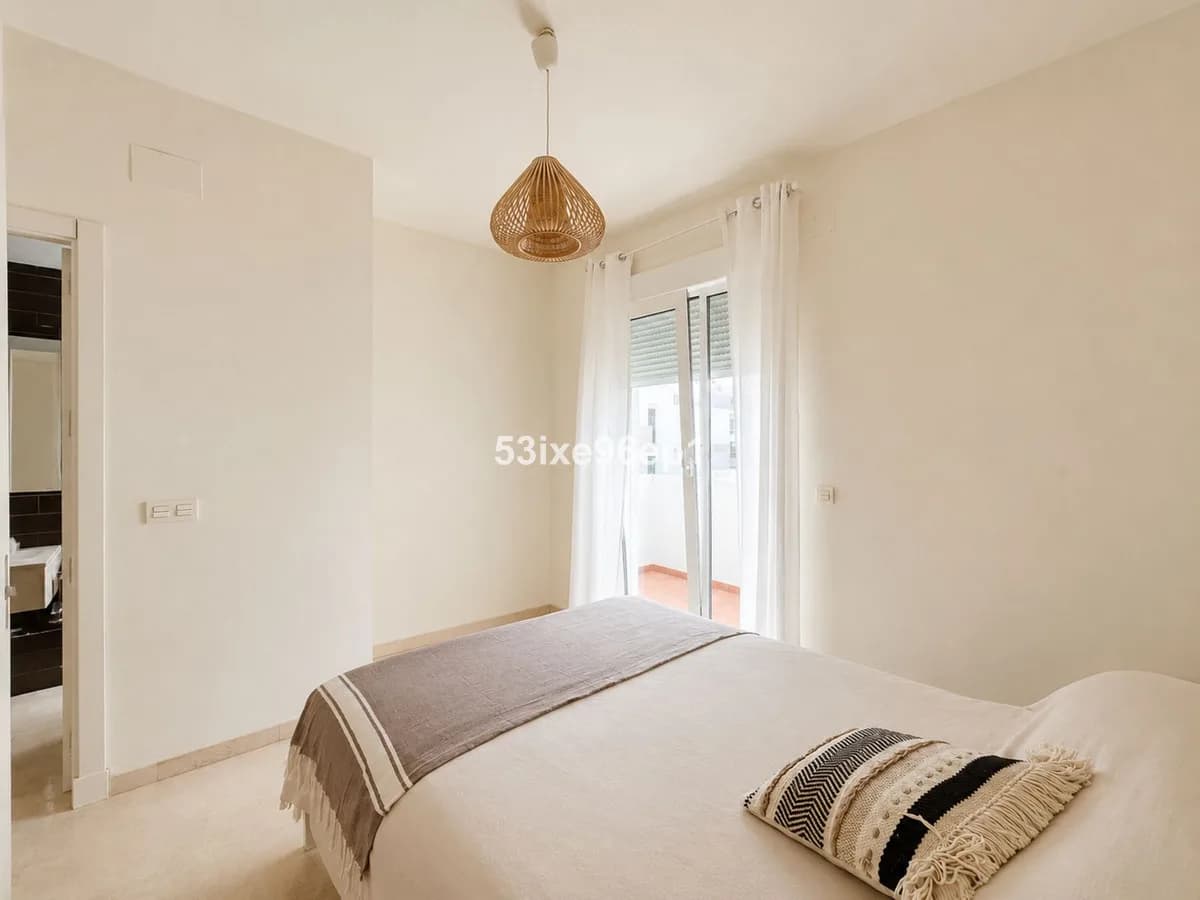 2 Bedroom Penthouse Duplex for Sale in Estepona, Málaga - Image 9