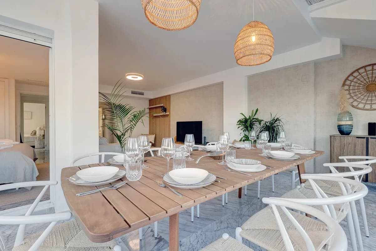 5 Bedroom Penthouse Duplex for Sale in Bahía de Marbella, Málaga - Image 4