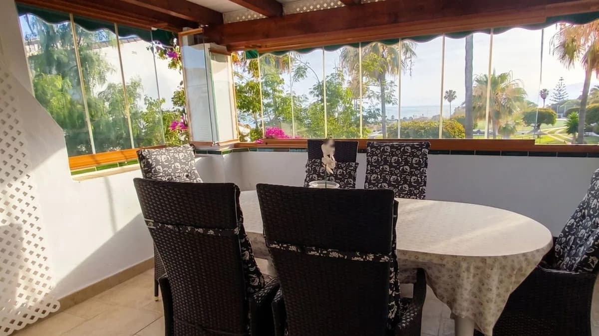 3 Bedroom Duplex for Sale in Las Chapas, Málaga - Image 5