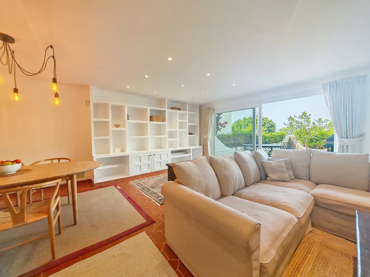 4 Bedroom Townhouse for Sale in Altos de los Monteros, Málaga - Image 2