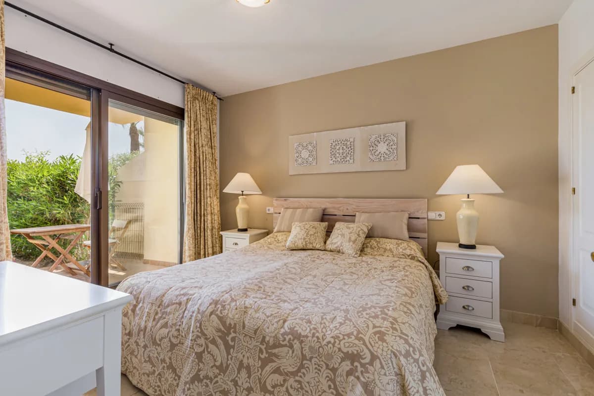 3 Bedroom Ground Floor Apartment for Sale in Los Arqueros, Málaga - Image 9