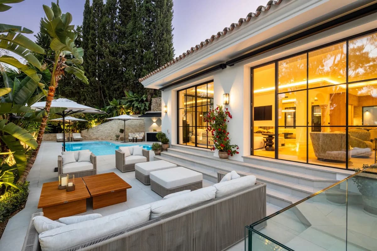 5 Bedroom Detached Villa for Sale in Benahavís, Málaga - Image 7
