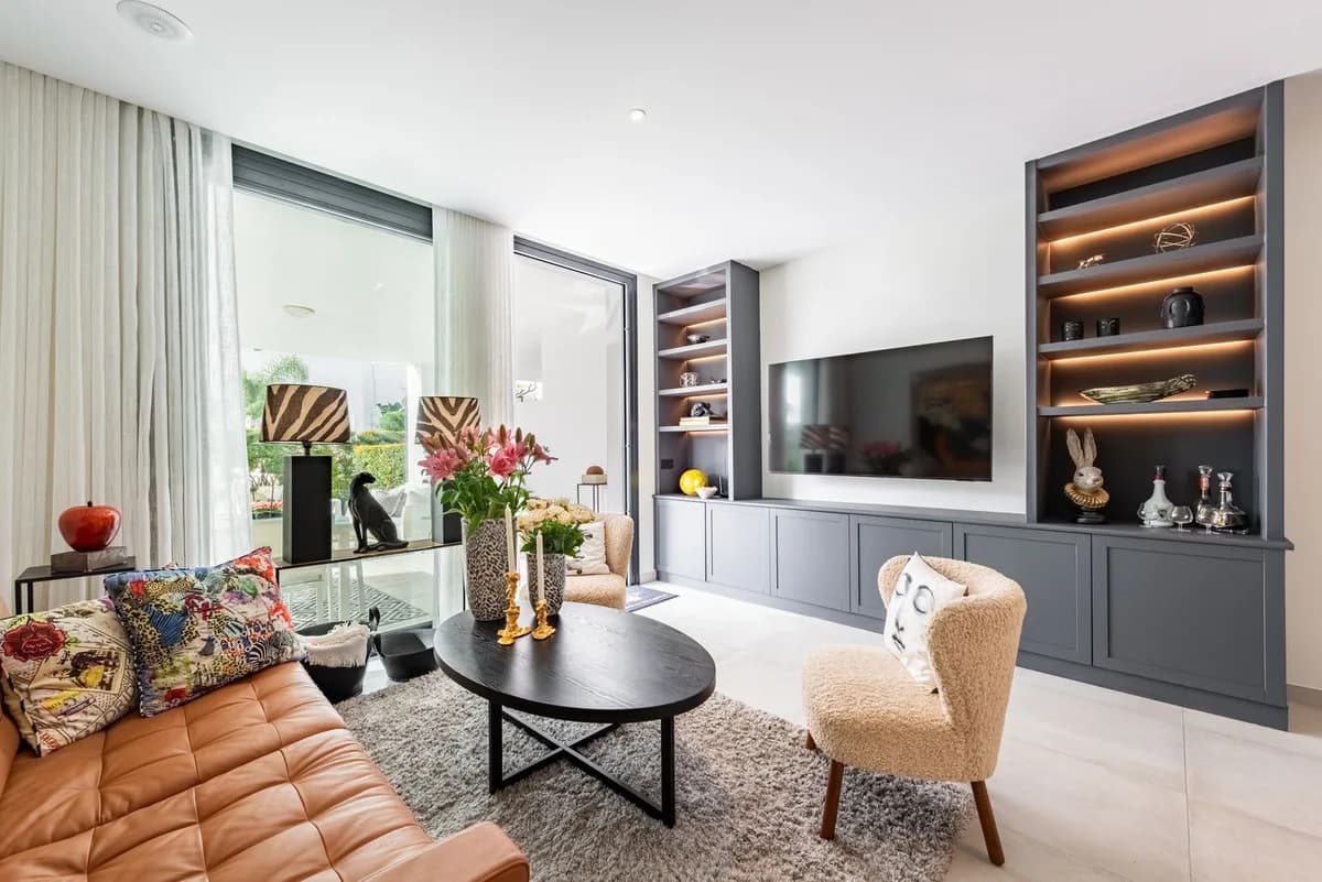 2 Bedroom Ground Floor Apartment for Sale in El Paraiso, Málaga - Image 9
