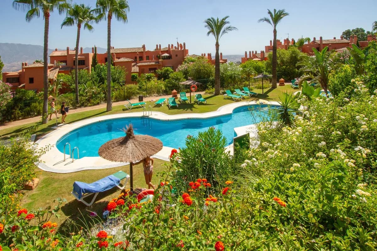 2 Bedroom Ground Floor Apartment for Sale in La Mairena, Málaga - Image 6