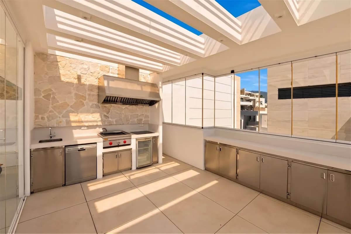 3 Bedroom Penthouse Duplex for Sale in Ojén, Málaga - Image 5